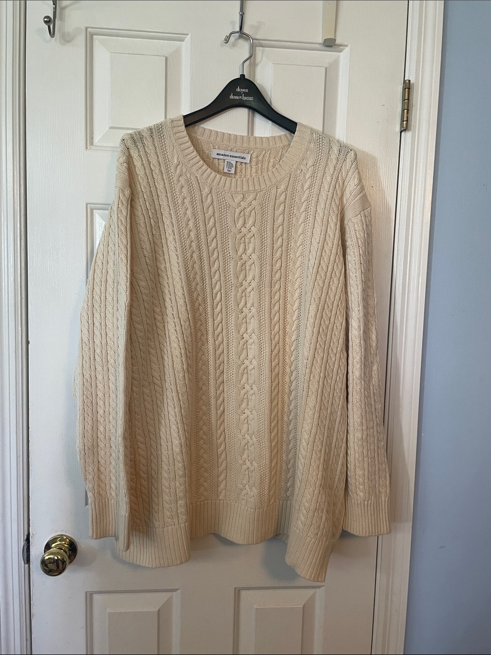 Amazon Essentials Cream Cable-Knit Crewneck Sweater